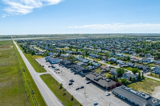 720 Centre St NE, Rocky View No 44, AB - Aerial map view - Image1