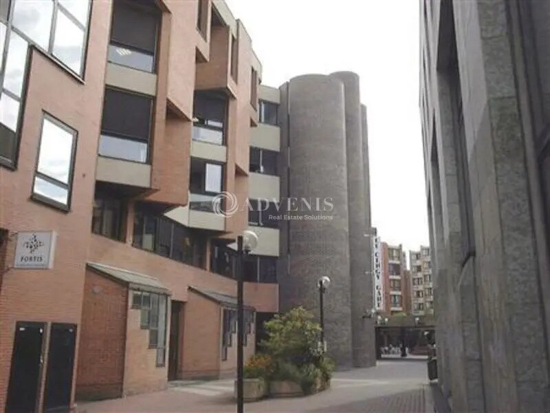 Office in Cergy for sale Building Photo- Image 1 of 11