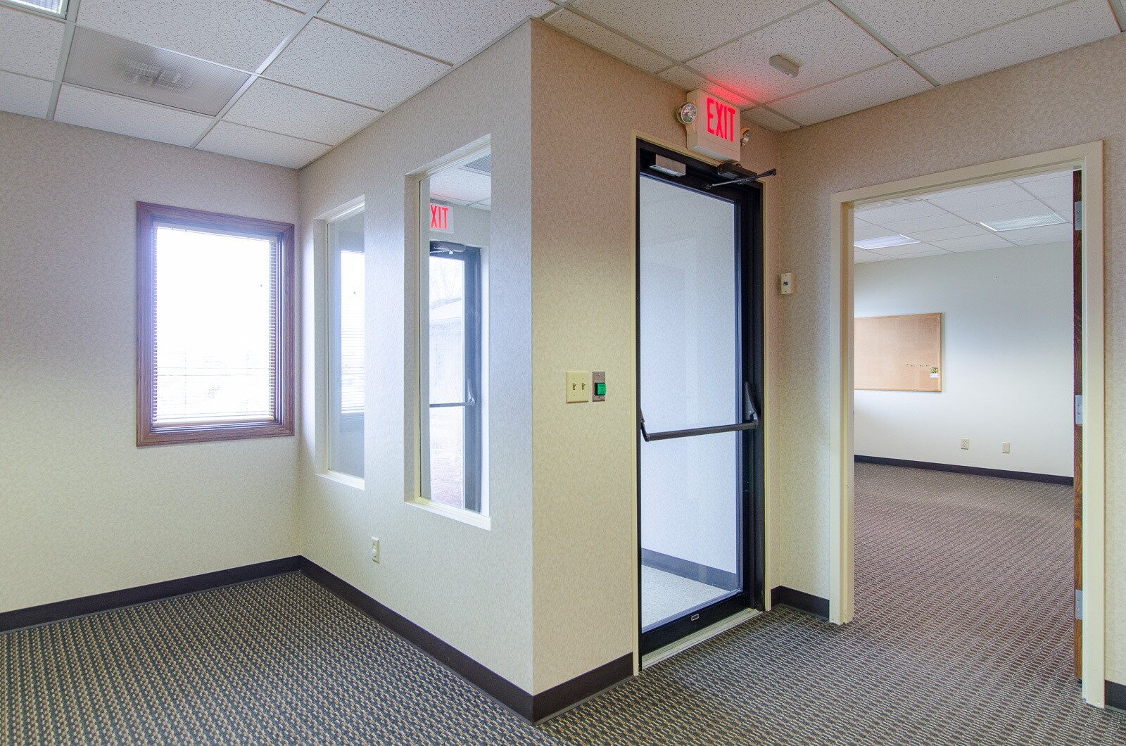 2281 Village Mall Dr, Mansfield, OH for sale Interior Photo- Image 1 of 1