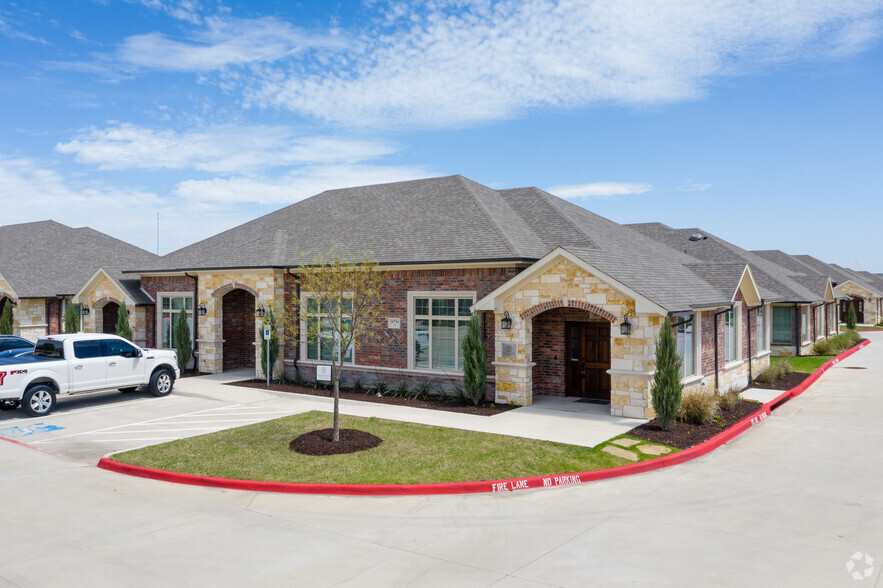 8751 Collin McKinney Pky, McKinney, TX for lease - Primary Photo - Image 1 of 2