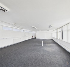 6 North Isla St, Dundee for lease Interior Photo- Image 2 of 6