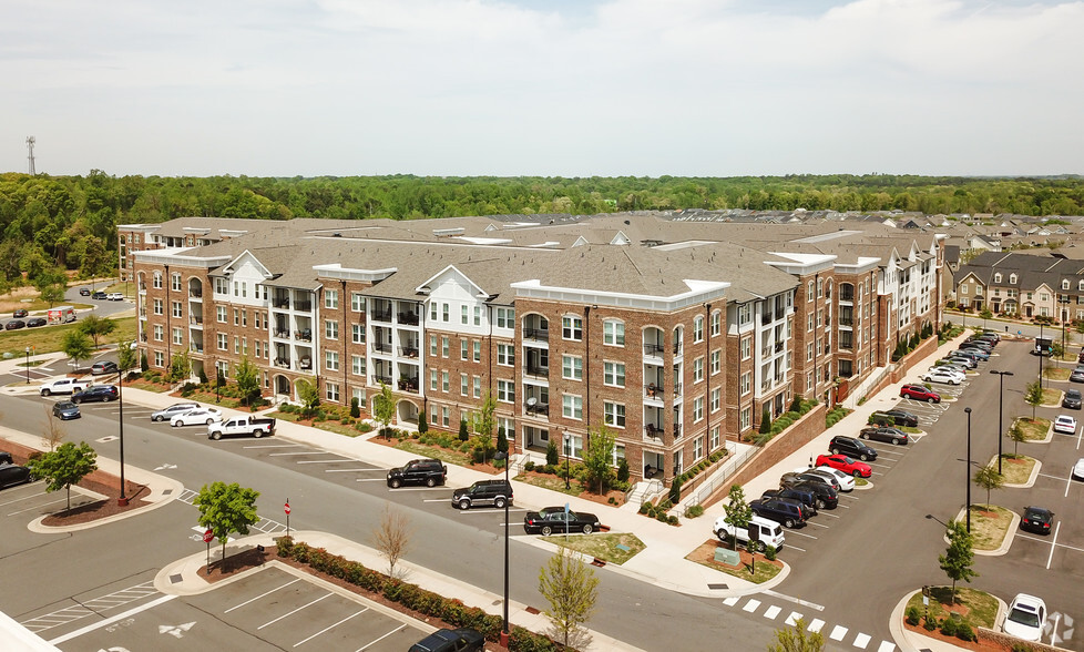 22415 Market St, Cornelius, NC for sale - Primary Photo - Image 1 of 1