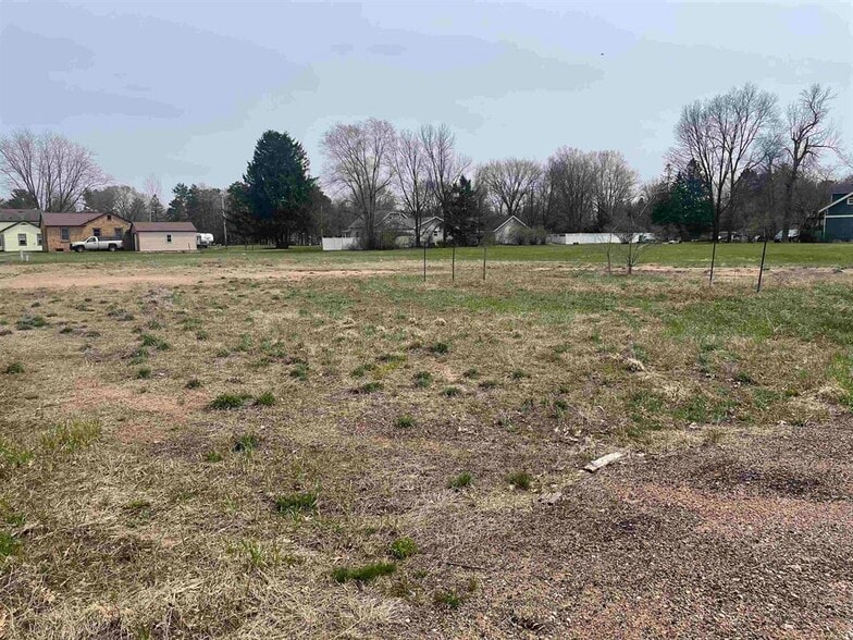 2200 Post Rd, Stevens Point, WI for sale - Building Photo - Image 2 of 5