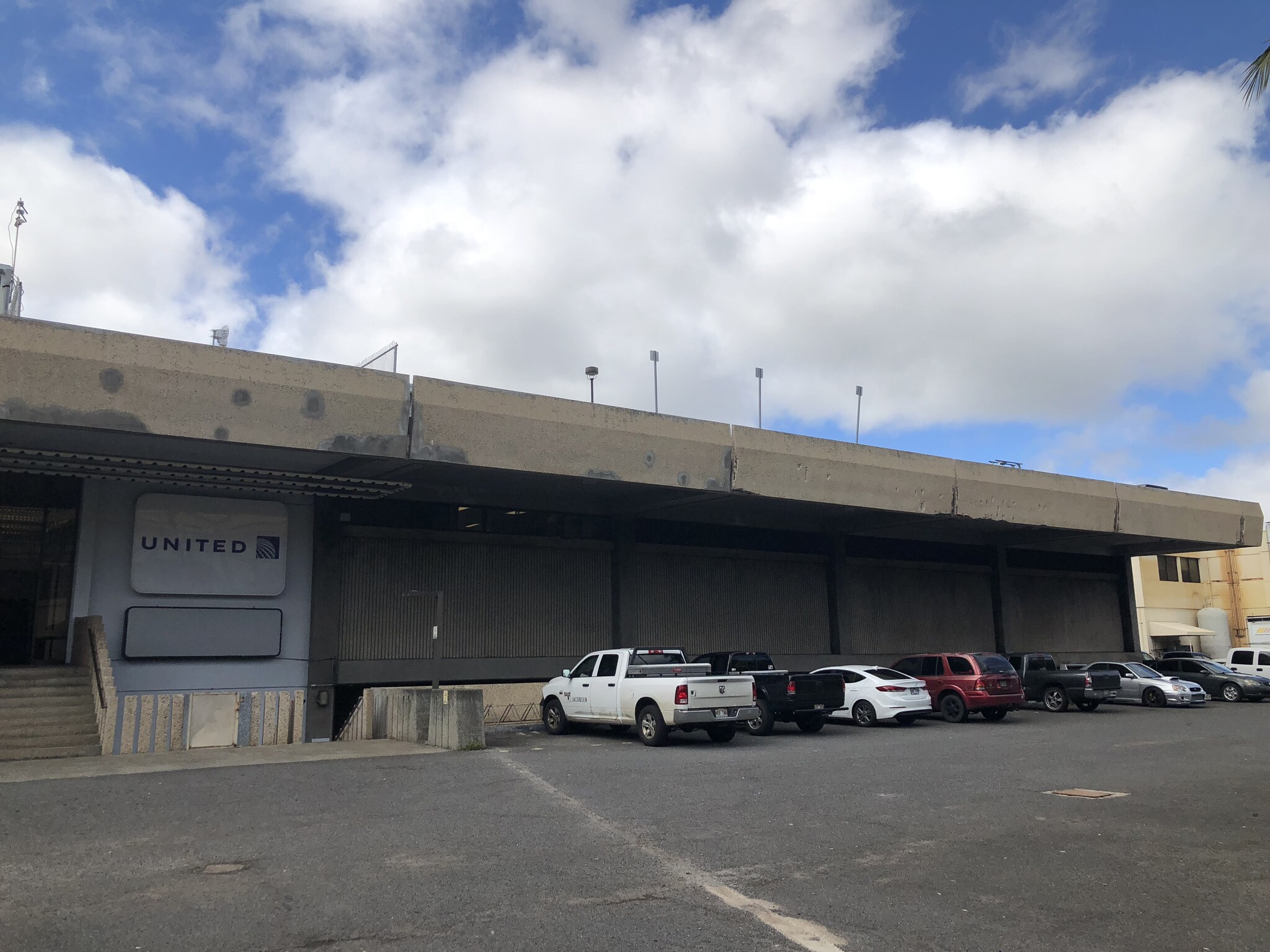 324 Rodgers Blvd, Honolulu, HI for sale Primary Photo- Image 1 of 1