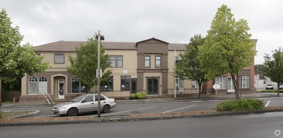 7400 Redwood Blvd, Novato, CA for lease - Building Photo - Image 2 of 21