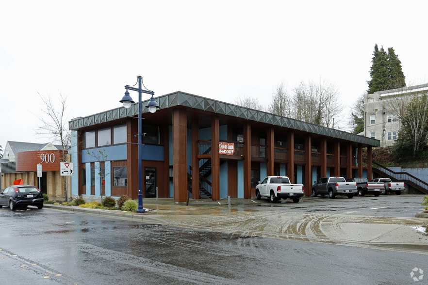 830 Pacific Ave, Bremerton, WA for lease - Primary Photo - Image 1 of 10