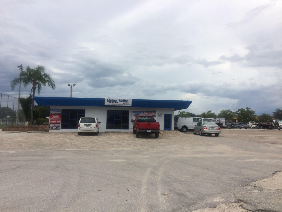 2309 Hancock Bridge Pky W, Cape Coral, FL for sale Building Photo- Image 1 of 1