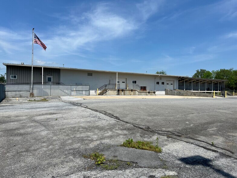 2661 Leisczs Bridge Rd, Leesport, PA for sale - Building Photo - Image 1 of 1