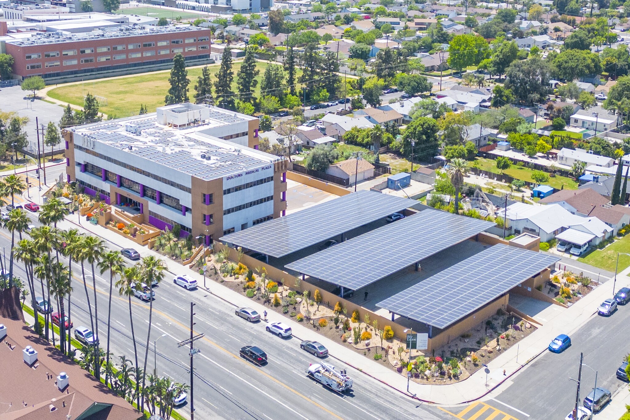 10515 Balboa Blvd, Granada Hills, CA for lease Building Photo- Image 1 of 2