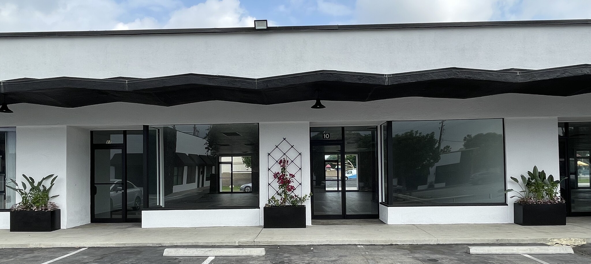 6161 Lincoln Ave, Buena Park, CA for lease Building Photo- Image 1 of 10