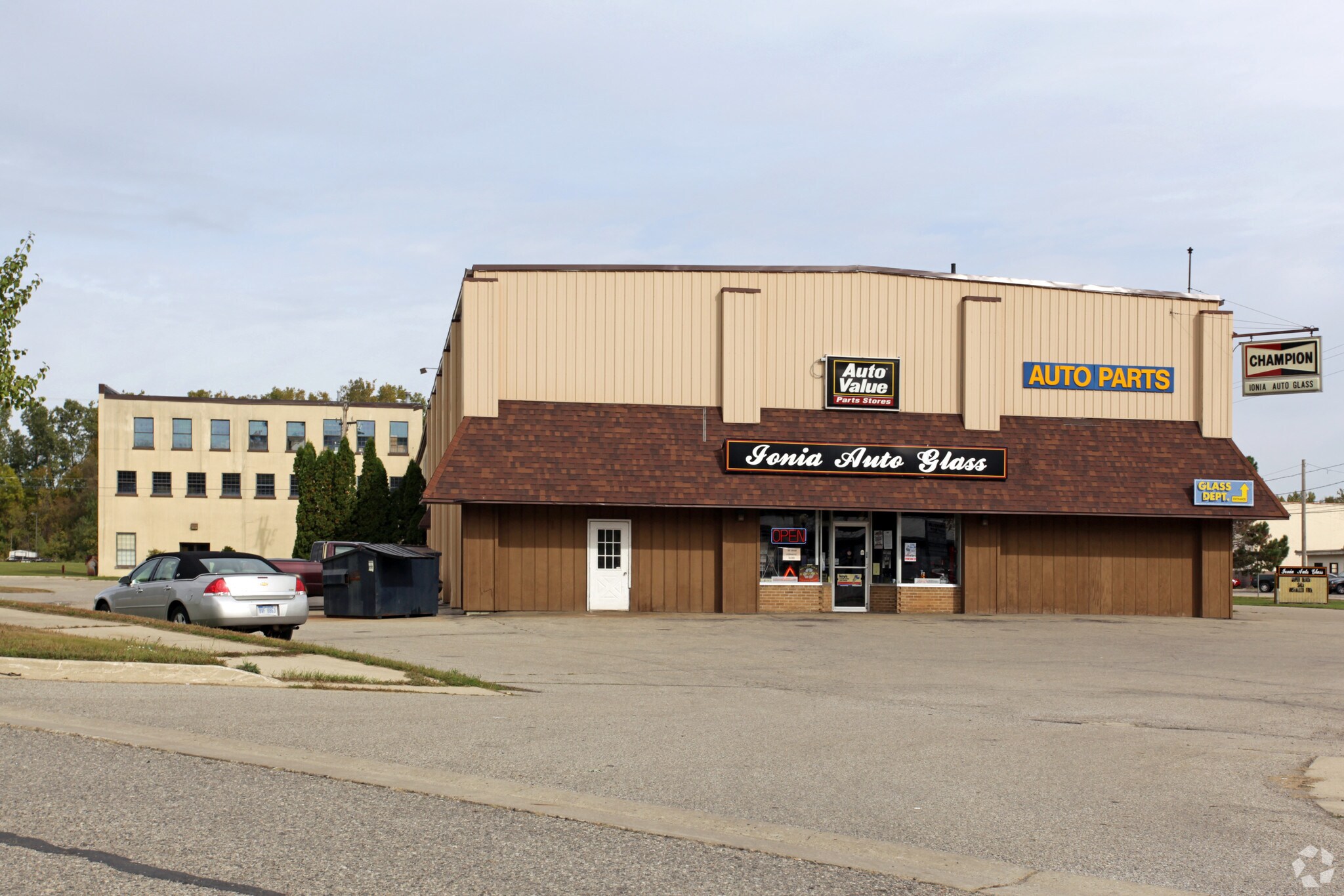 420 S Steele St, Ionia, MI for lease Primary Photo- Image 1 of 3
