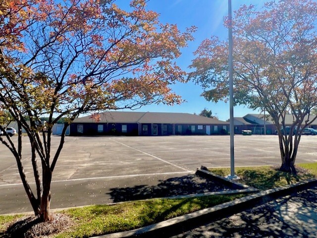 250 Holt St, Bastrop, LA for sale - Building Photo - Image 1 of 22