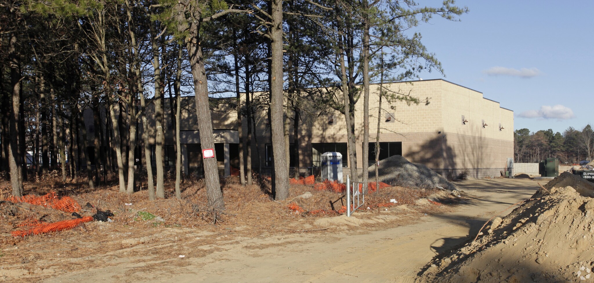 Industrial in Yaphank, NY for sale Primary Photo- Image 1 of 1