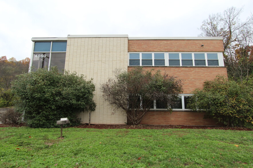 4050 River Rd, Cincinnati, OH for sale - Building Photo - Image 2 of 6