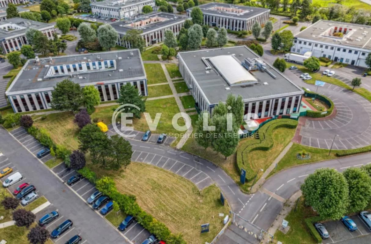 Flex in Villebon-sur-Yvette for lease Aerial- Image 1 of 9