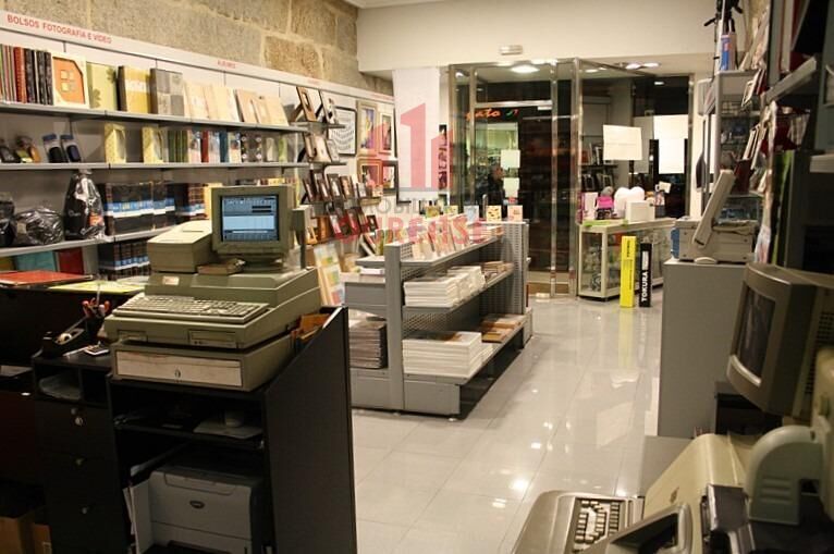 Retail in Ourense, Orense for lease - Building Photo - Image 2 of 4