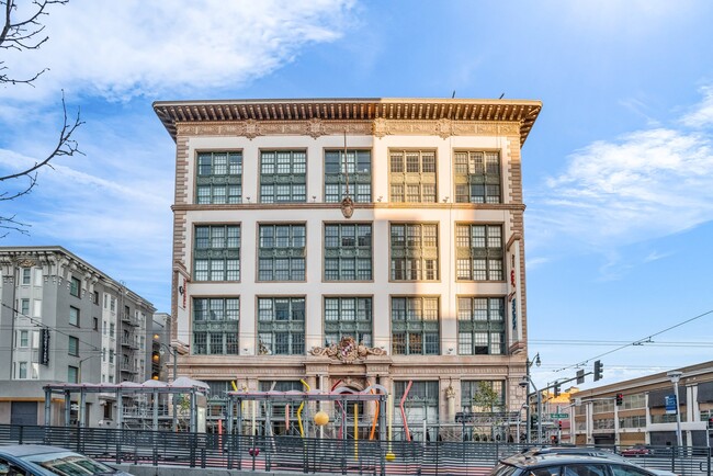 More details for 1000 Van Ness Ave, San Francisco, CA - Office/Retail, Retail for Lease