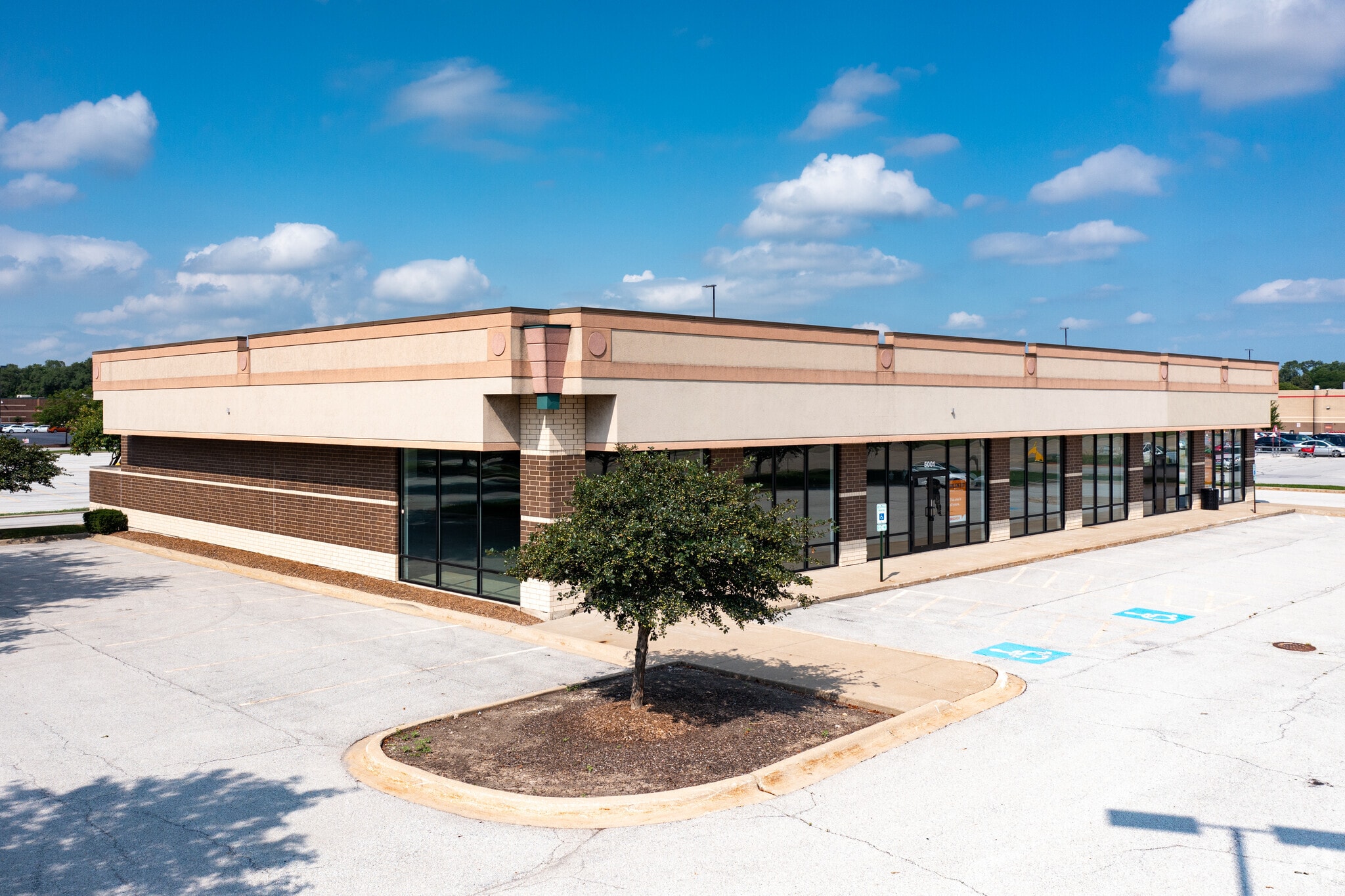 13140 S Cicero Ave, Crestwood, IL for lease Building Photo- Image 1 of 24