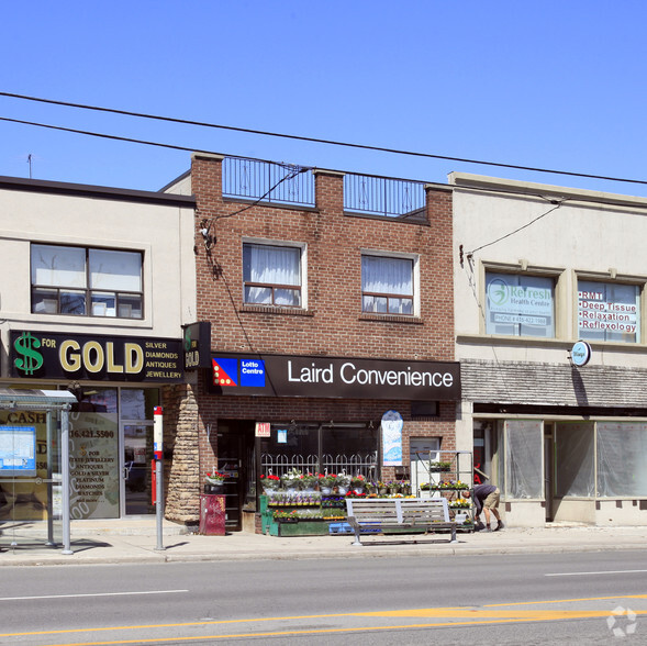 868 Eglinton Ave E, Toronto, ON for sale - Primary Photo - Image 1 of 5