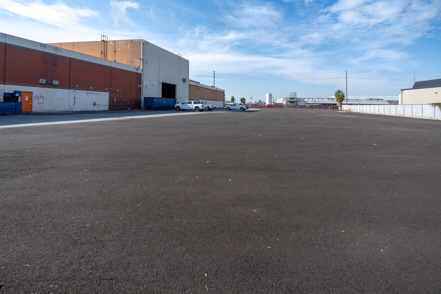 1212 Tustin Ave, Anaheim, CA for lease - Building Photo - Image 3 of 12