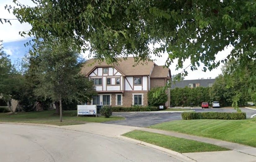 804 Roundabout, West Dundee, IL for lease Building Photo- Image 1 of 10