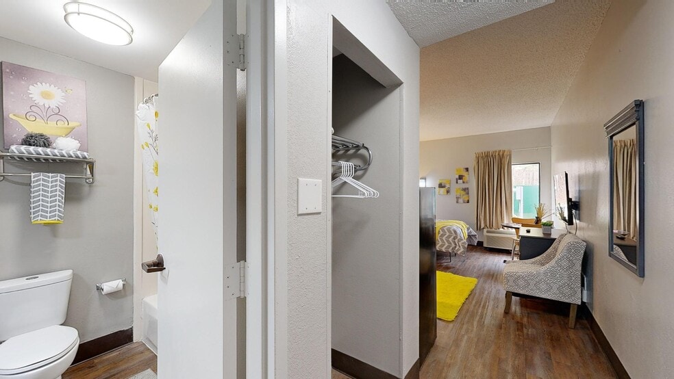 21 Chateau Dr, Rome, GA for sale - Matterport 3D Scan - Image 3 of 19