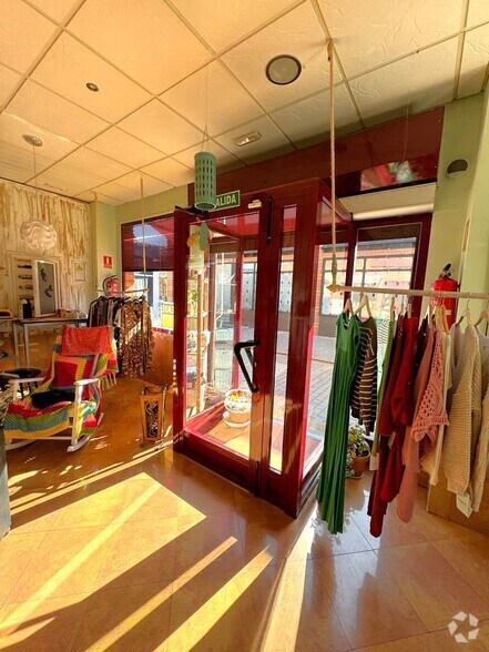 Retail in Villanueva de la Torre, Guadalajara for sale - Interior Photo - Image 1 of 1