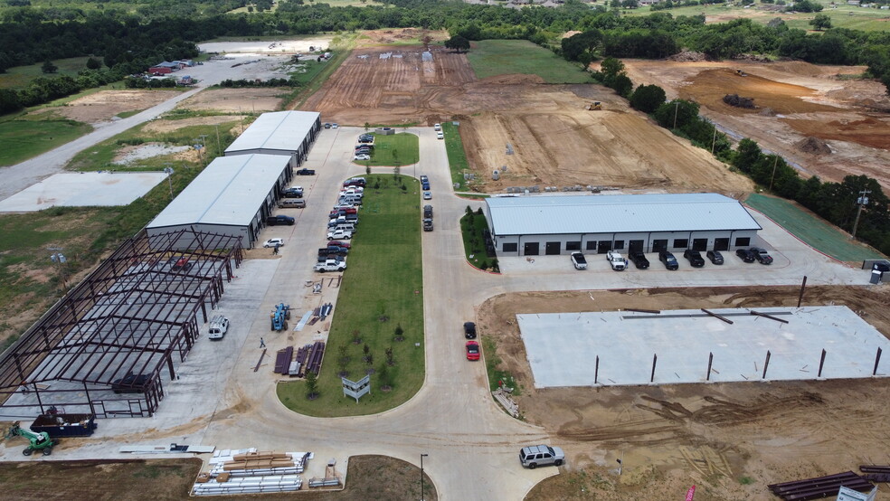 6815 Rendon Bloodworth Rd, Fort Worth, TX for lease - Building Photo - Image 2 of 13