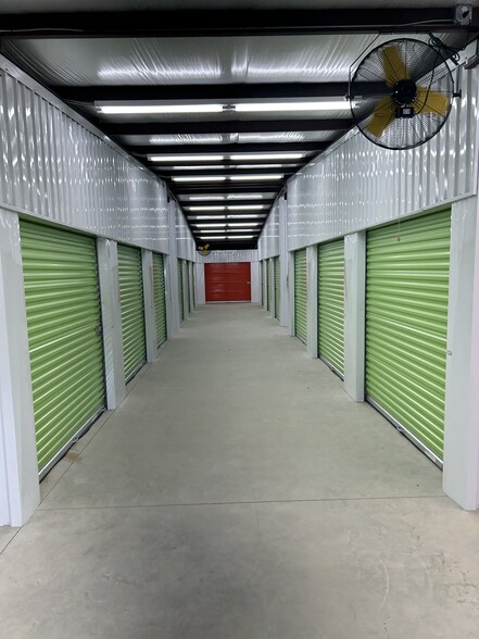 4700 SH 198 Hwy, Malakoff, TX for sale - Building Photo - Image 2 of 3