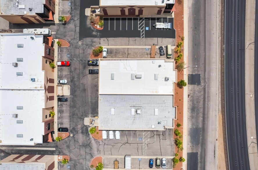 1051 Olsen St, Henderson, NV for sale - Building Photo - Image 3 of 8