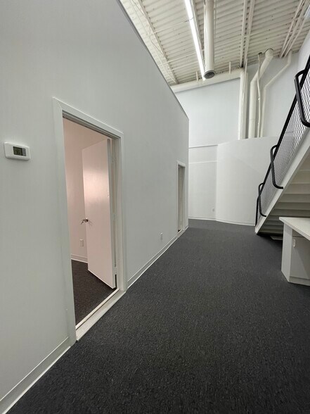 4919 Bethesda Ave, Bethesda, MD for lease - Building Photo - Image 3 of 9