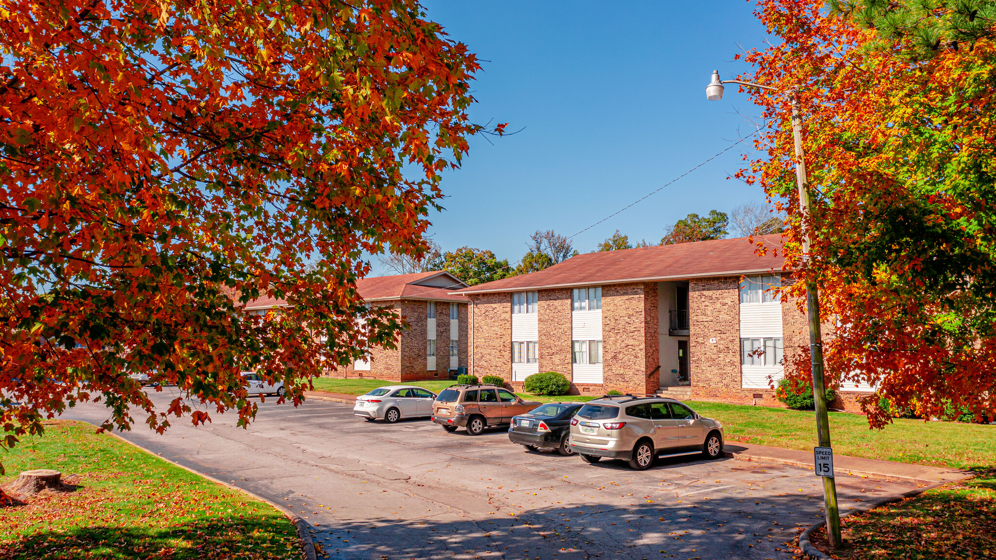 405 Oak St, Lawrenceburg, TN for sale Building Photo- Image 1 of 1