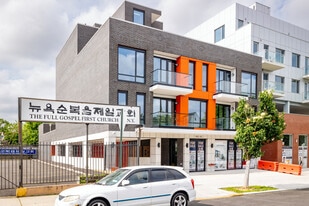 150-15 Barclay Ave, Flushing NY - Live-Work Space