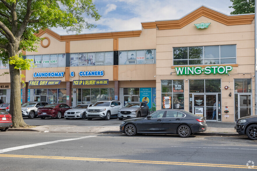 217-90-218-20 Hempstead Ave, Queens Village, NY for lease - Building Photo - Image 2 of 15