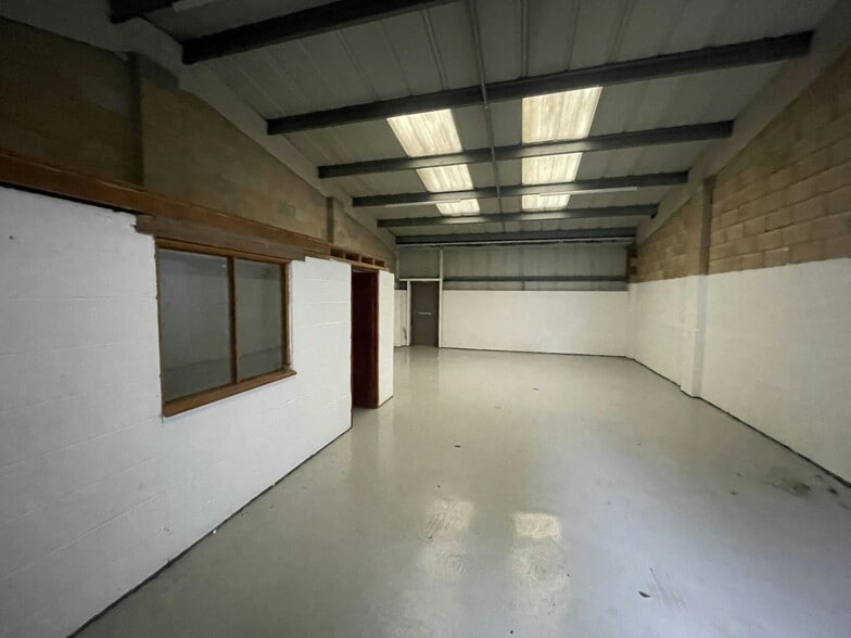 Thame Rd, Haddenham for lease - Building Photo - Image 2 of 6