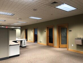 125 Peters Rd, New Holland, PA for lease Interior Photo- Image 1 of 9