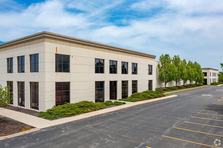 8505 100th St, Pleasant Prairie, WI for lease - Building Photo - Image 1 of 7