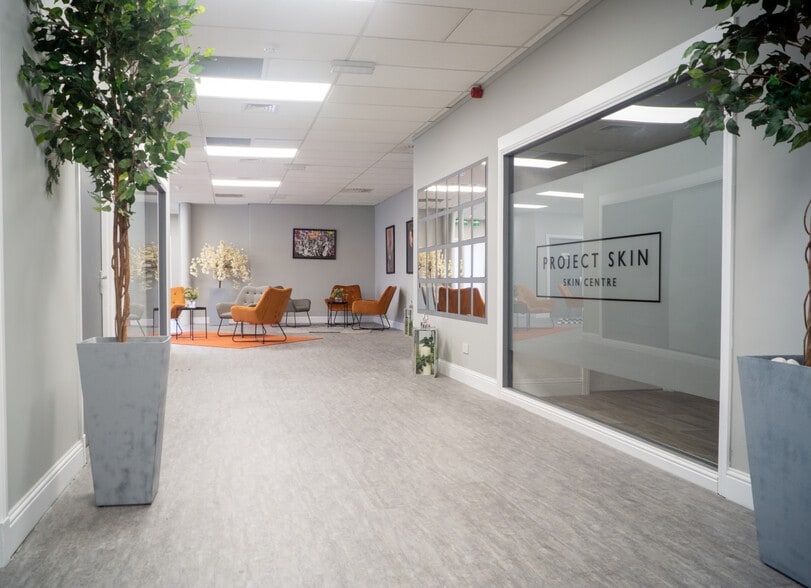 1 Kilmartin Pl, Uddingston for lease - Interior Photo - Image 3 of 7