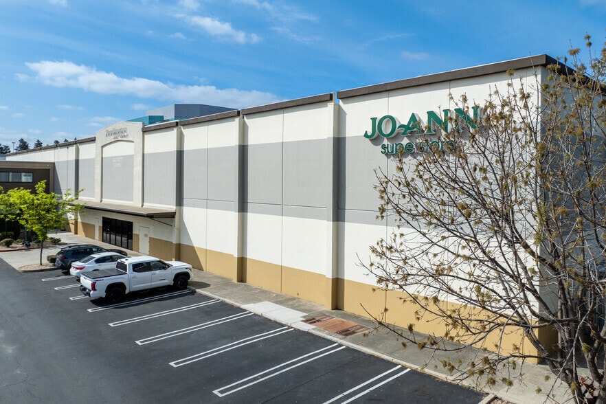 1675 Willow Pass Rd, Concord, CA for sale - Building Photo - Image 2 of 12