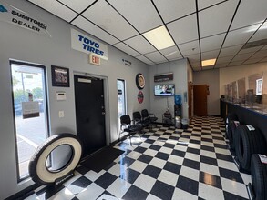 1301 SW 2nd St, Pompano Beach, FL for lease Interior Photo- Image 2 of 28