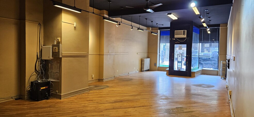 617-625 Grove St, Evanston, IL for lease - Building Photo - Image 2 of 4