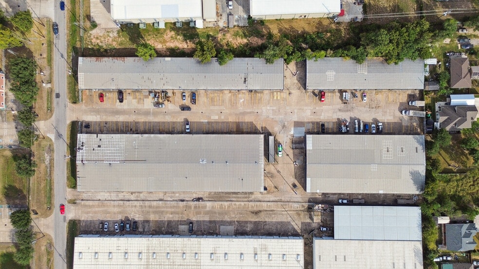 9863 Tanner Rd, Houston, TX for lease - Building Photo - Image 2 of 7