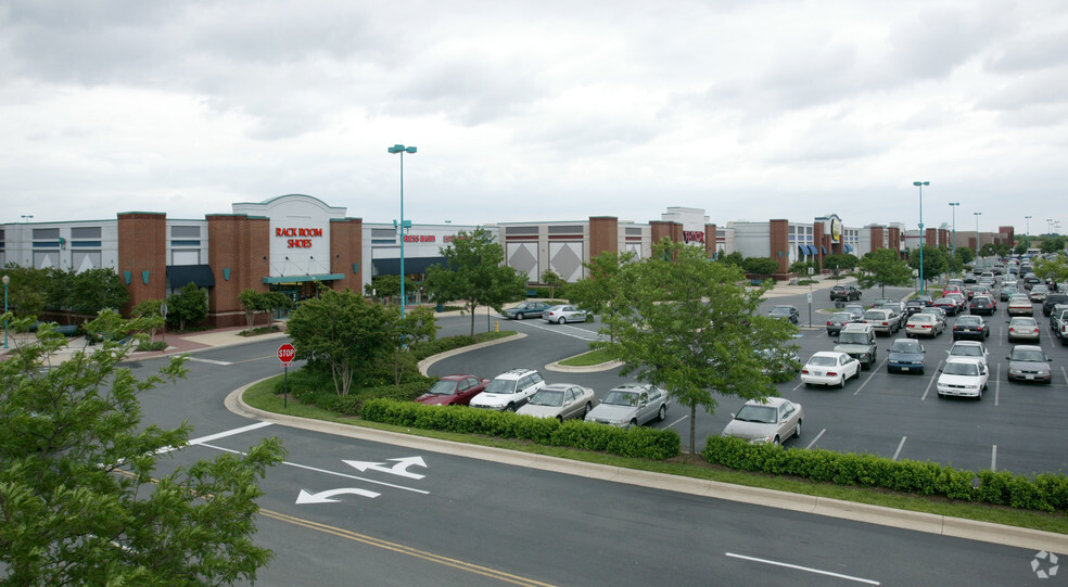 3101-3551 Richmond Hwy, Alexandria, VA for lease - Building Photo - Image 3 of 5