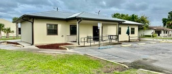 700 N Central Ave, Umatilla FL - Loft