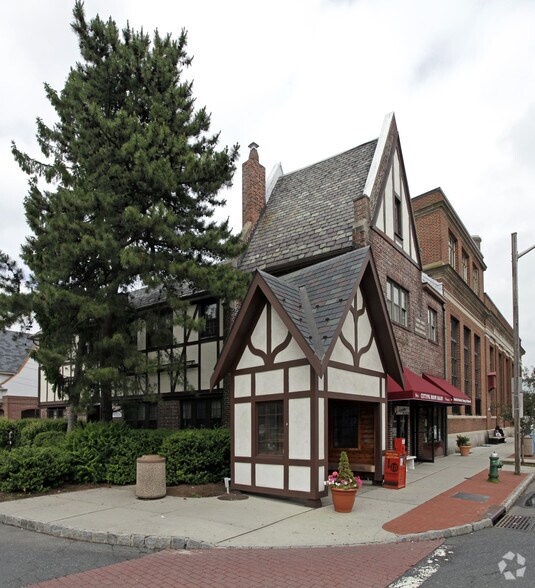 255 Bellevue Ave, Montclair, NJ 07043