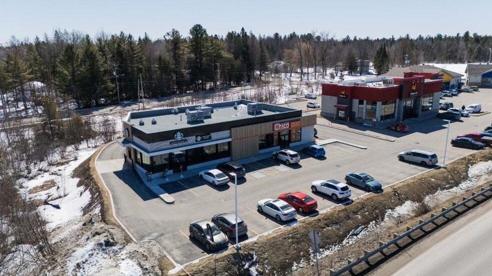 2419 Boul Sainte-Sophie, Sainte-sophie, QC for sale - Building Photo - Image 2 of 6