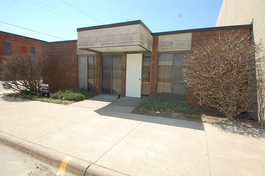 201 8th, Wellman, IA 52356