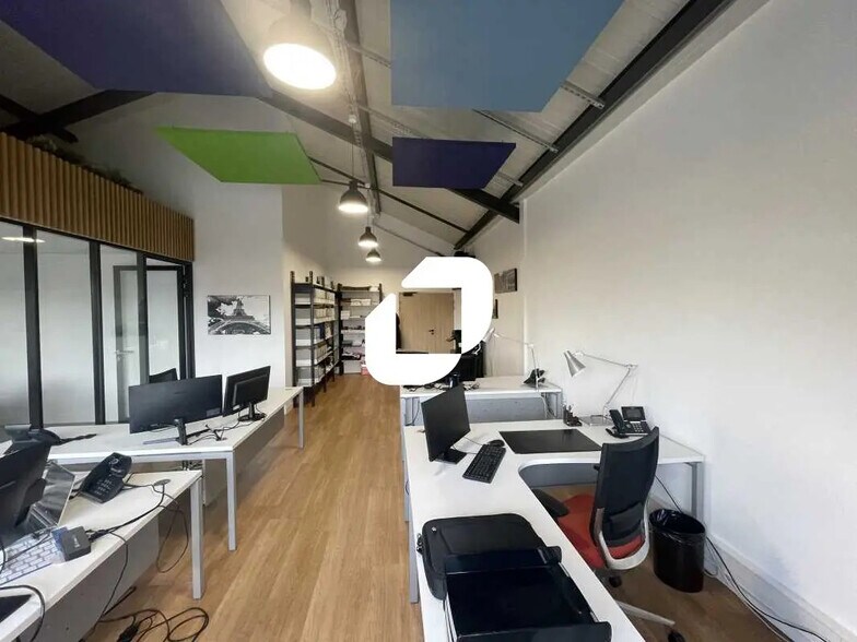 Office in Wissous for lease - Interior Photo - Image 3 of 12