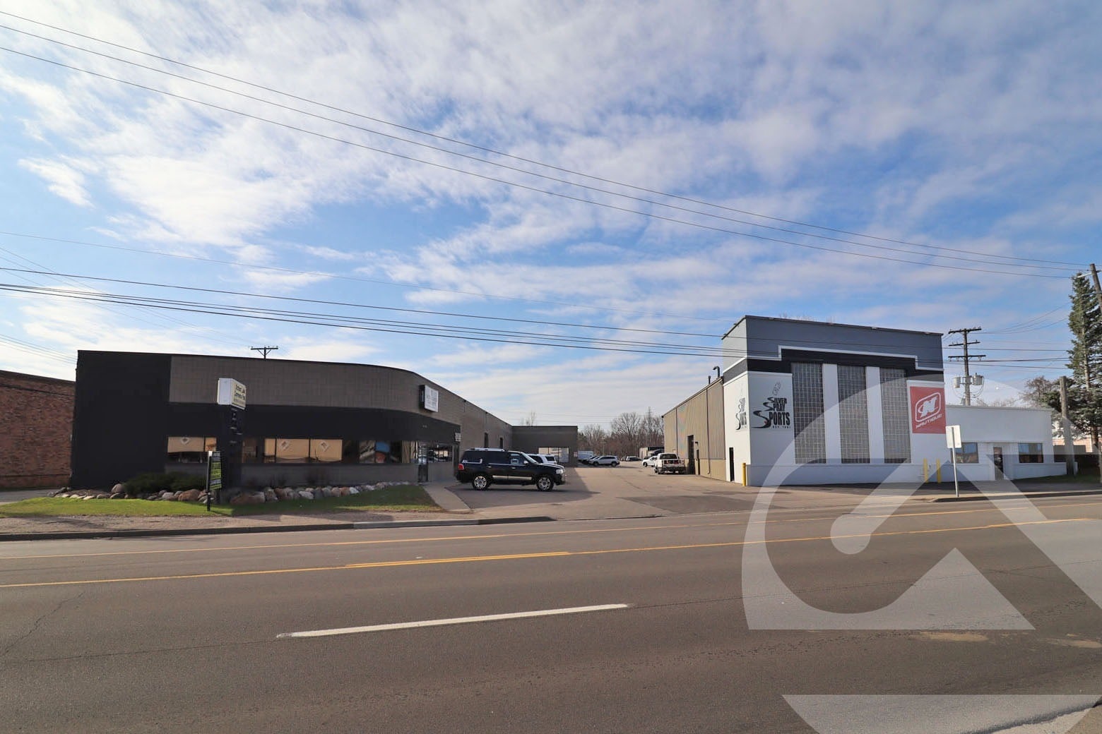 2655 Orchard Lake Rd, Sylvan Lake, MI for lease Building Photo- Image 1 of 2