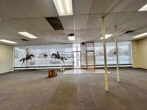 3010-3054 W Hobson Rd, Woodridge, IL for lease Interior Photo- Image 1 of 7